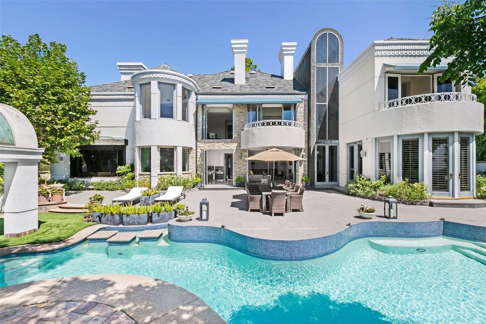 Lancelot Lane, Los Angeles, California, 90077 Property for sale Savills