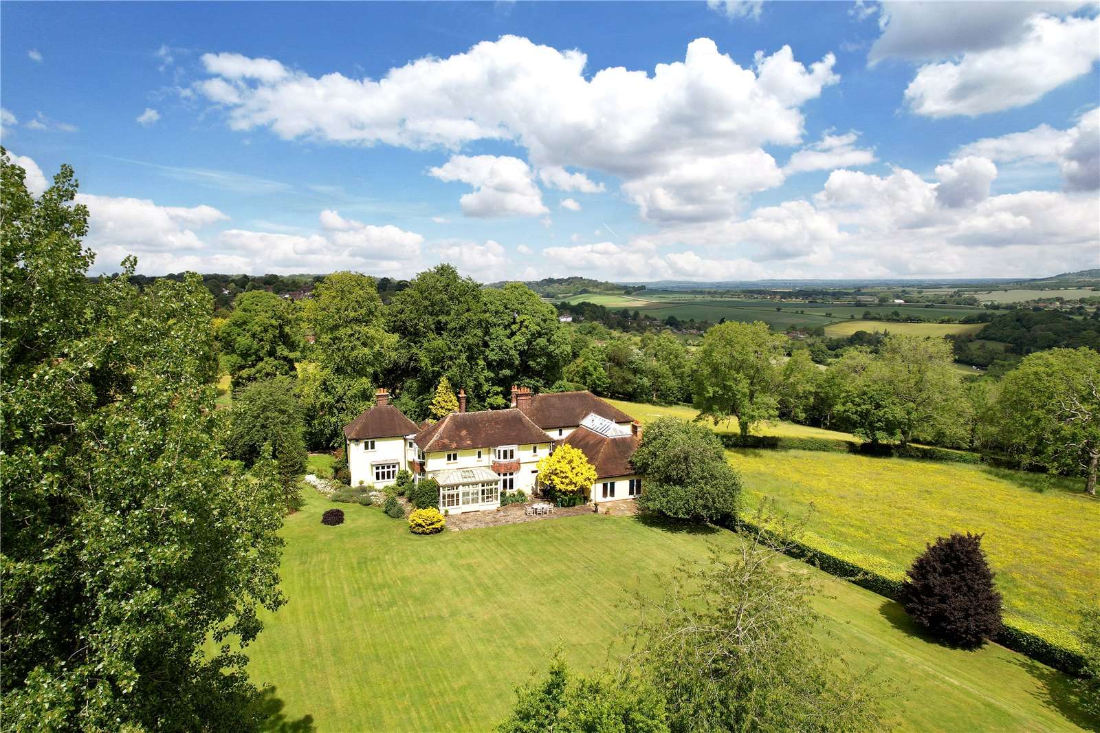 Chinnor Road, Bledlow Ridge, Buckinghamshire, HP14 4AA Property for