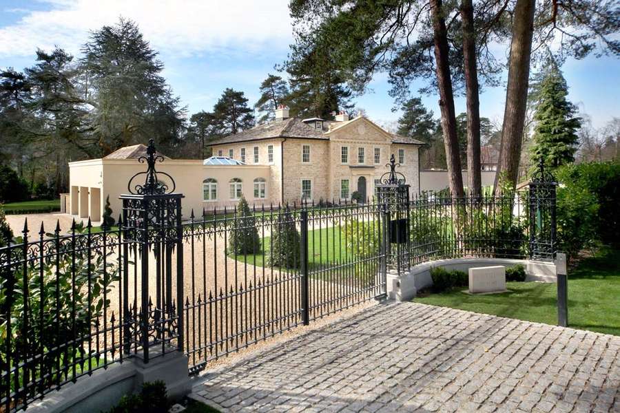 Savills Virginia Water, Wentworth Estate, Surrey, GU25 4PW