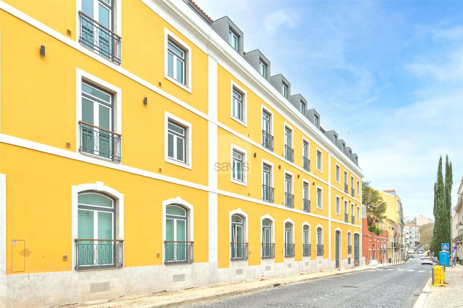 3 Bedroom Apartment, Janelas Verdes, Estrela, Lisbon Property for