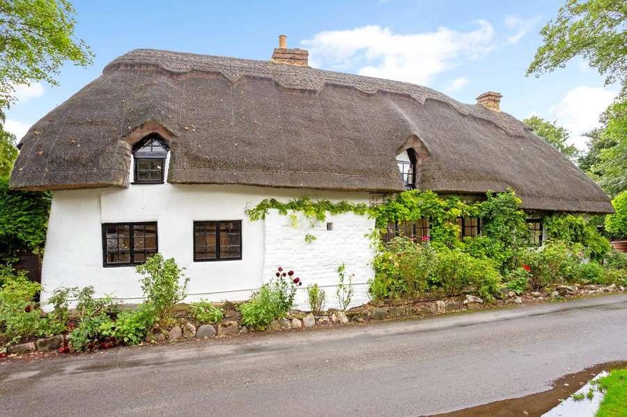 The Thatch, Waithe Lane, Brigsley, Grimsby, DN37 0RJ Property for