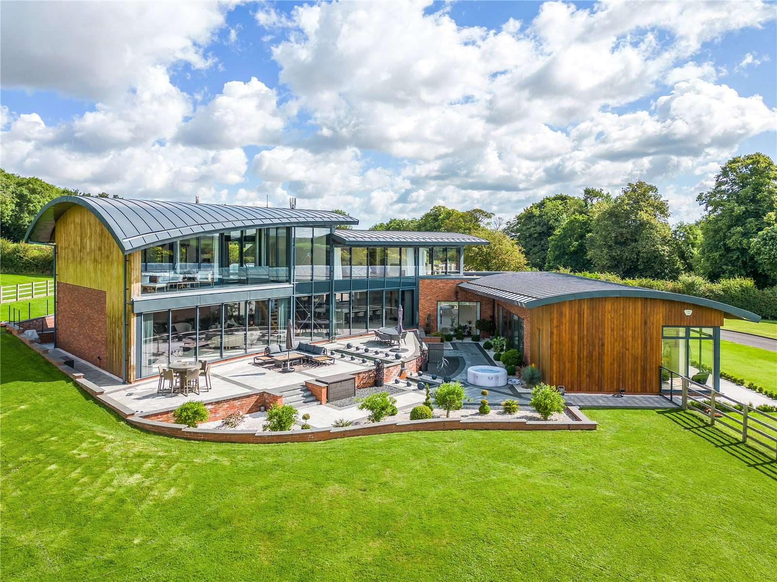 Ouroboros, 114 Horncastle Road, Louth, Lincolnshire, LN11 9QT