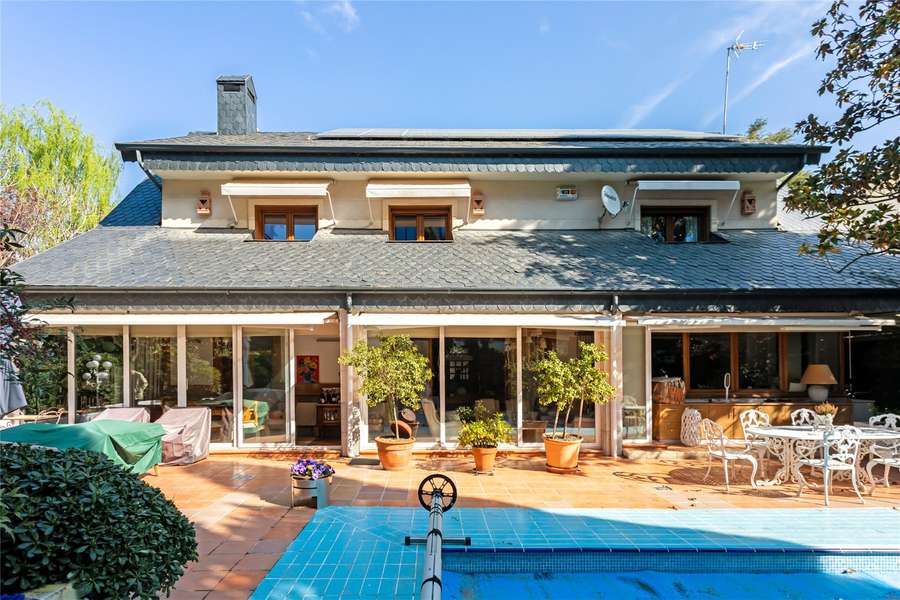 7-bed villa with terrace in Pozuelo