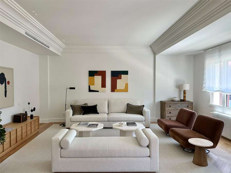 3-bed apartment with terrace on Lista, Salamanca