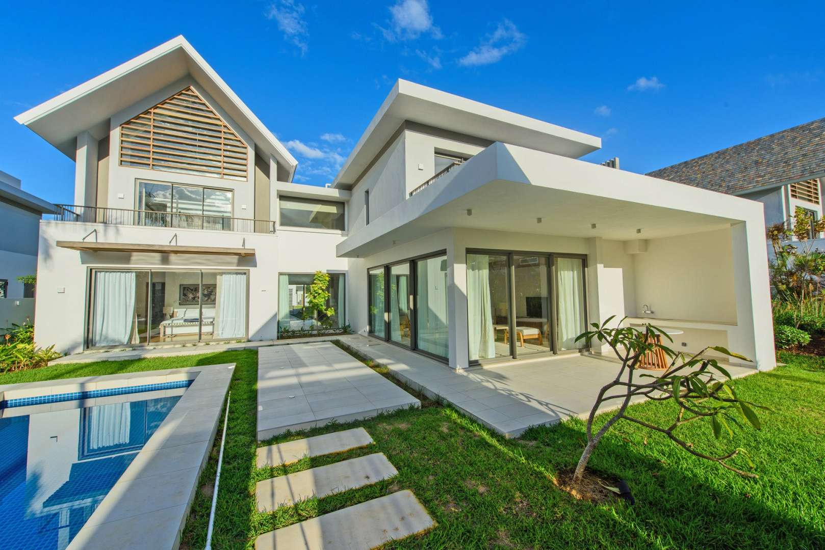 Savills Villa 4, Rue de La Peninsule, Mont Choisy Le Parc, Mont
