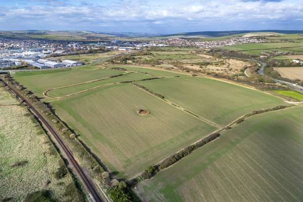 The Essence of Countryside Elegance 3