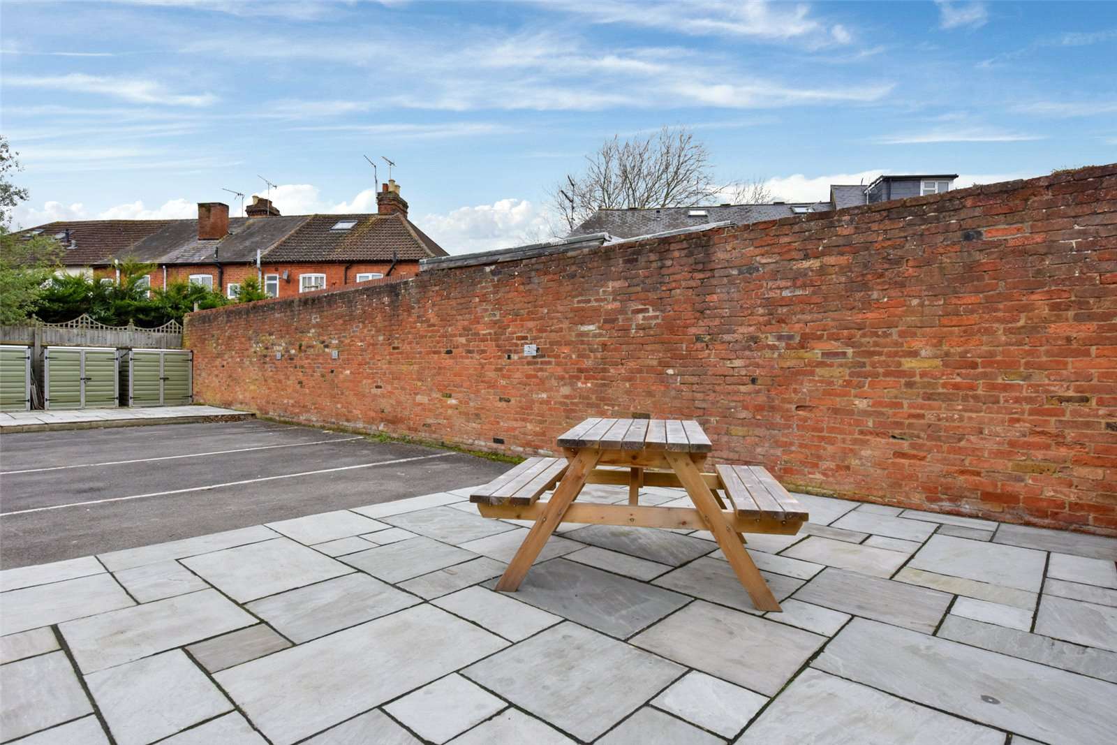 Beech House, 27 Little Marlow Road, Marlow, Buckinghamshire, SL7 1HA | Property to rent | Savills - Veduta 5