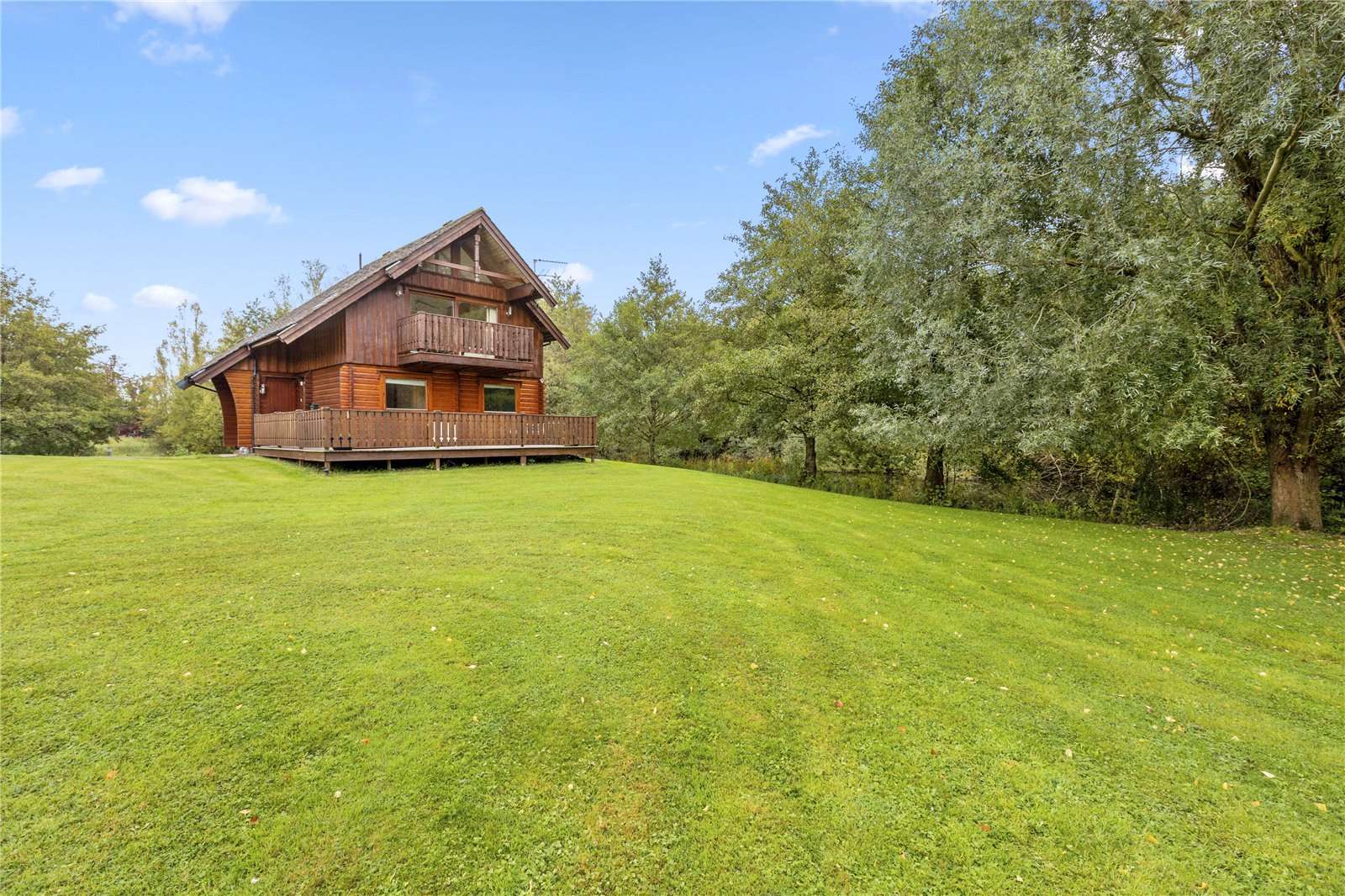 Savills The Lakes, Harleyford, Henley Road, Marlow, SL7 2SL