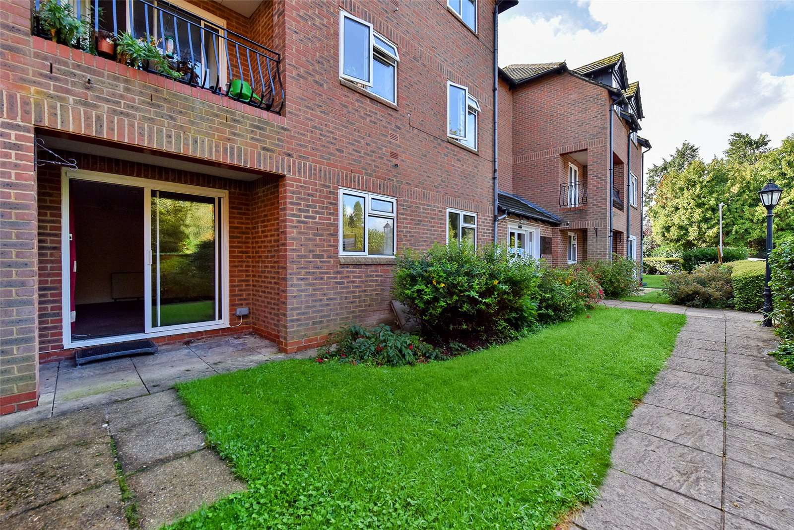 Wethered Road, Marlow, Buckinghamshire, SL7 3TZ Property for sale