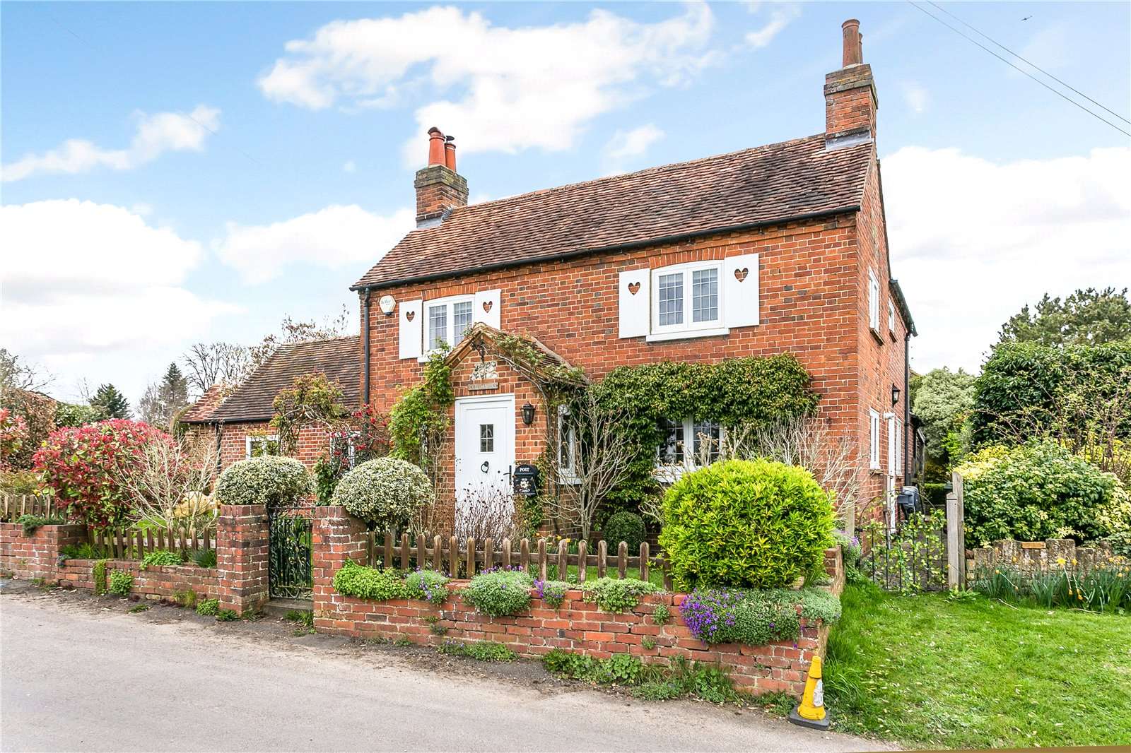Popes Lane, Cookham Dean, Berkshire, SL6 9NY Property for sale Savills