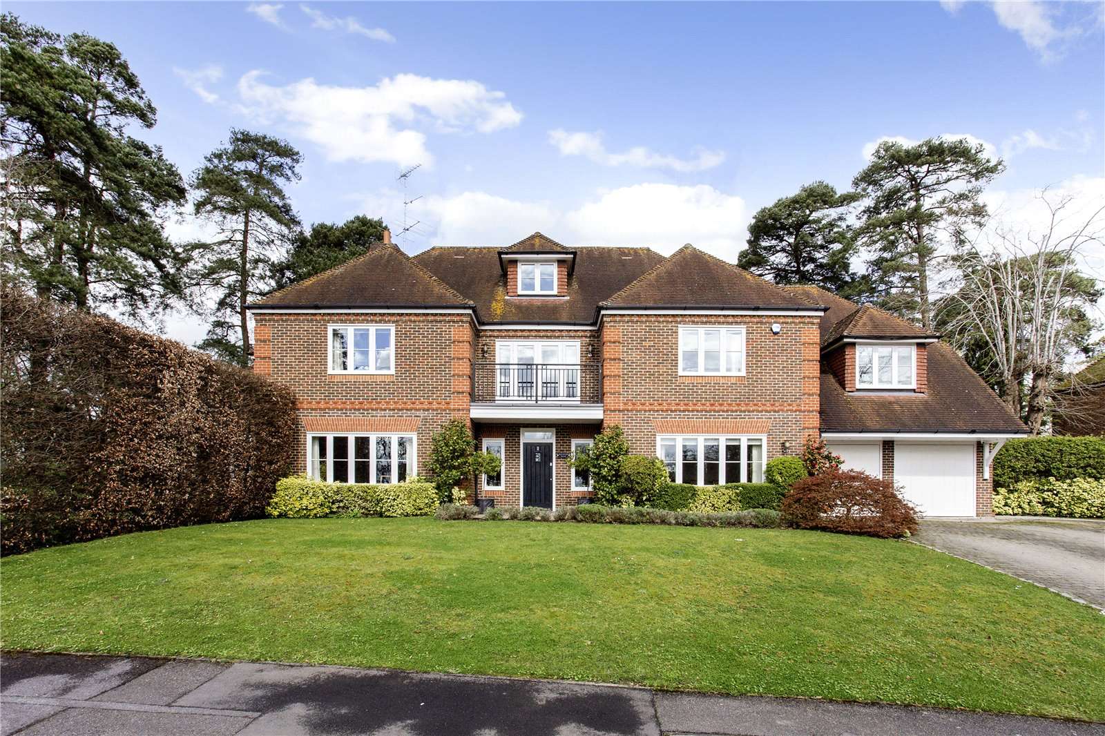 Beechwood Drive, Marlow, Buckinghamshire, SL7 2DH Property for sale