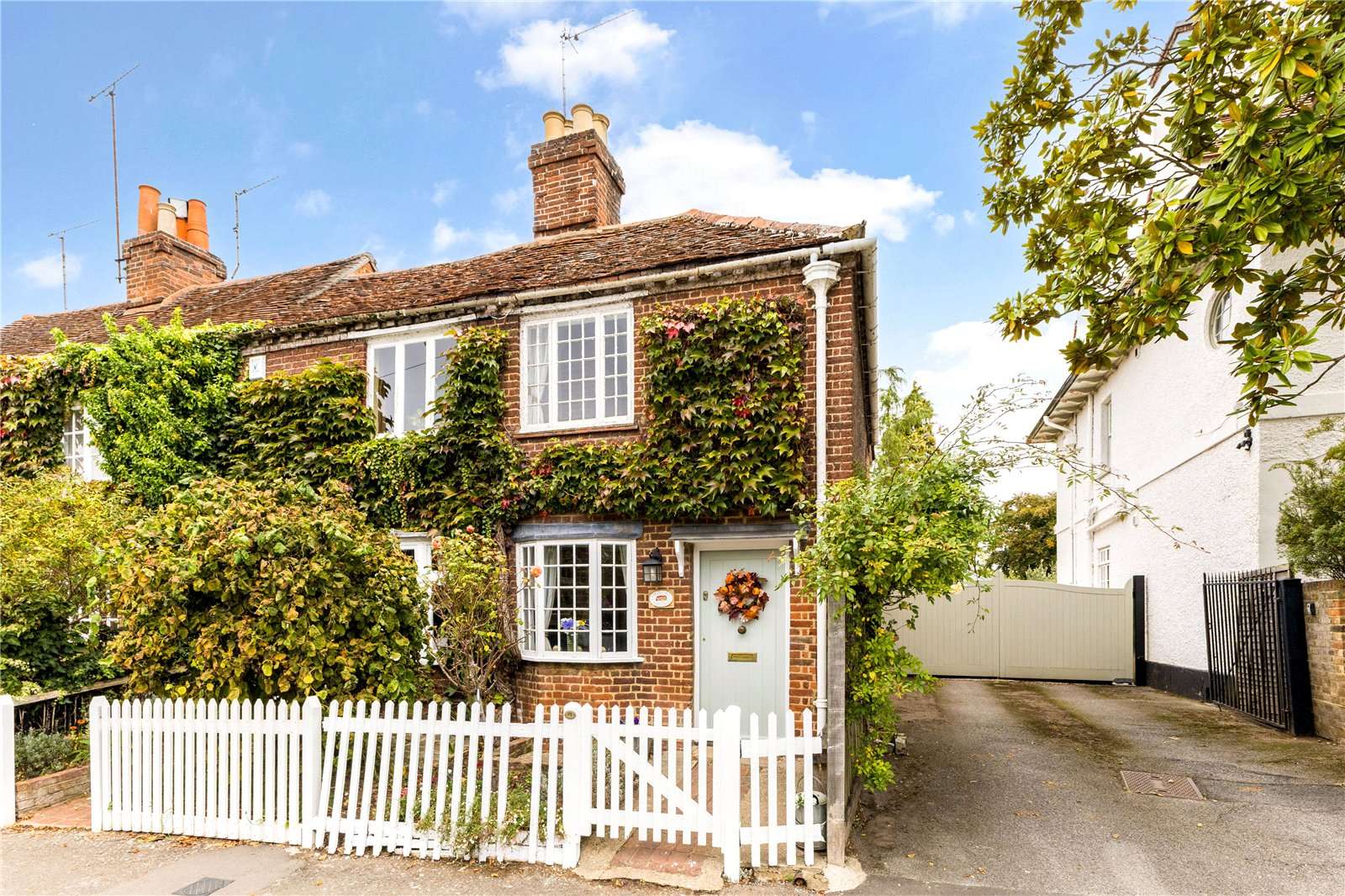 Houses for sale in Langley, Slough | Savills