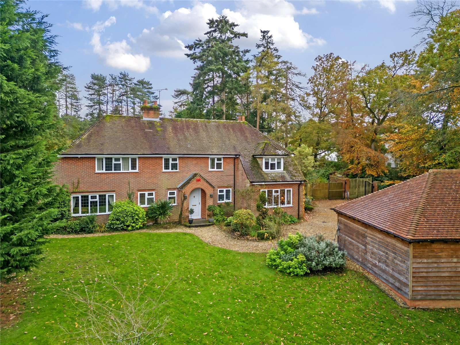 Red Shute Hill, Hermitage, Thatcham, Berkshire, RG18 9QH Property to