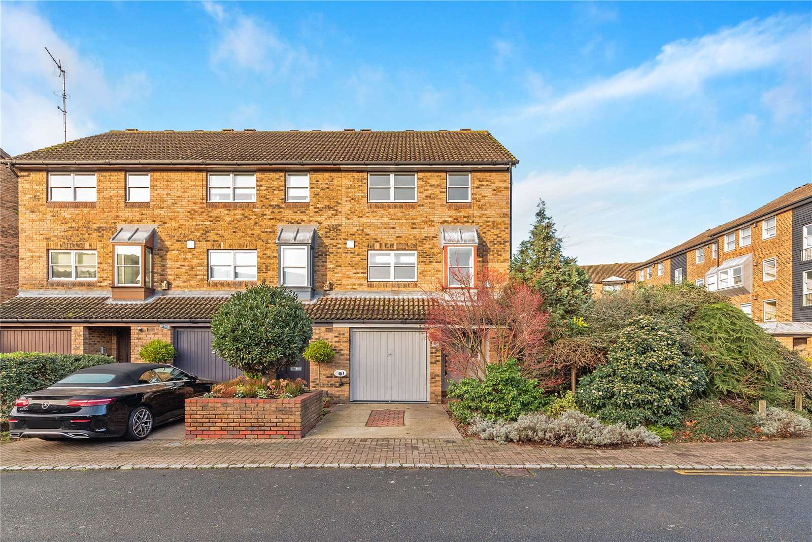 Thorney Crescent, London, SW11 3TT Property to rent Savills