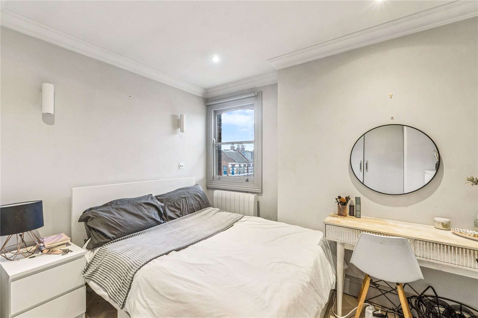 St. John's Road, London, SW11 1PR | Property to rent | Savills - Vista 3