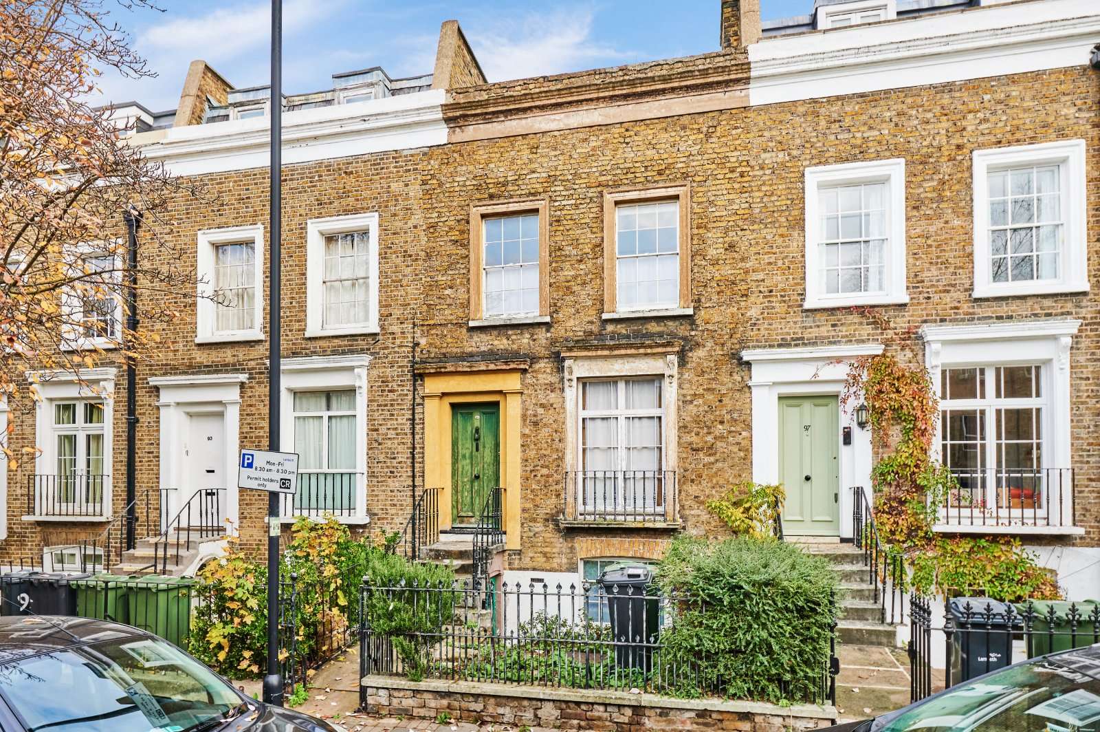 Clapham Manor Street, London, SW4 6DR คุณสมบัติ รอขาย Savills