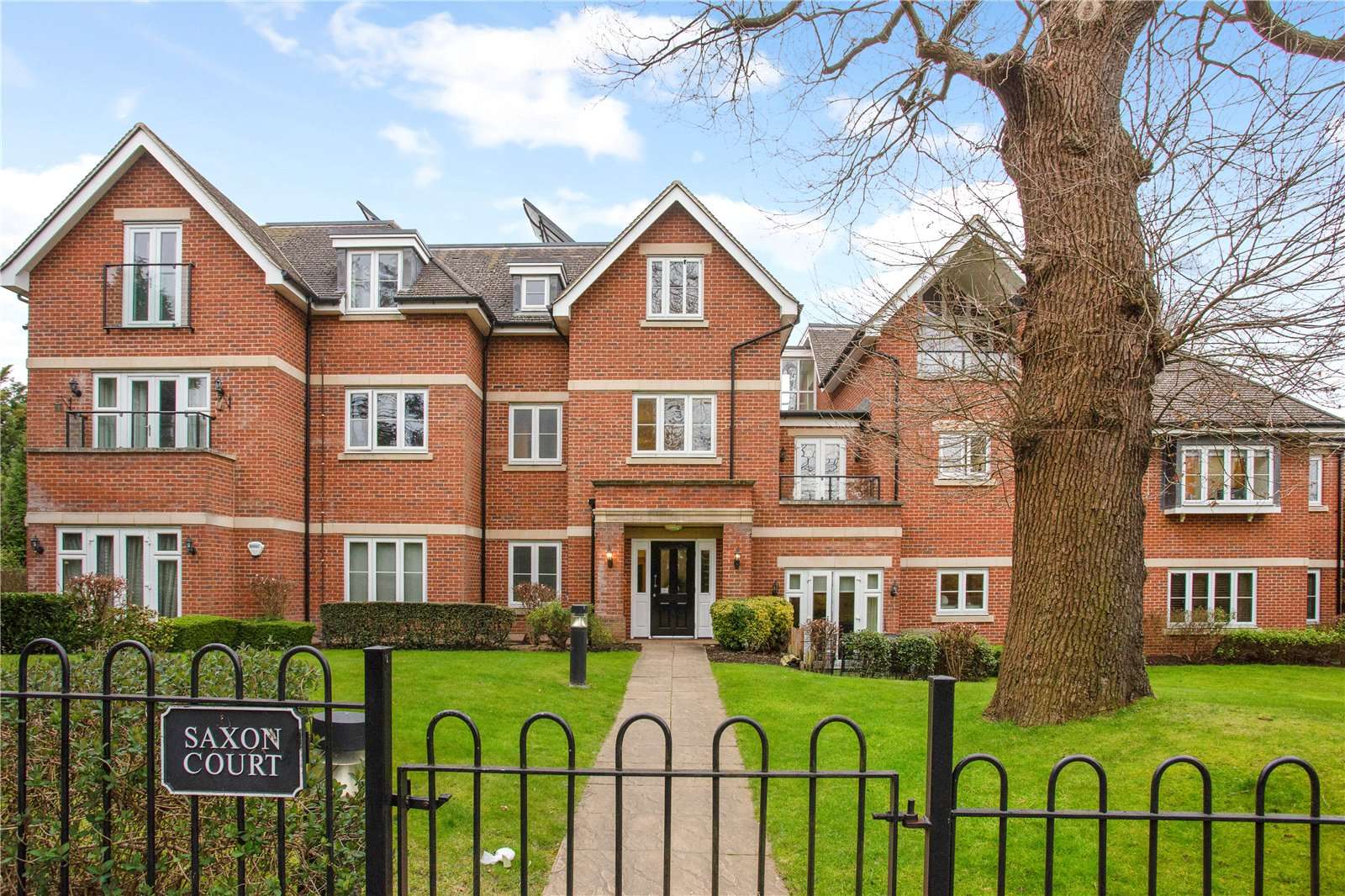 Savills Saxon Court, 36 Brookdene Drive, Northwood, Middlesex, HA6