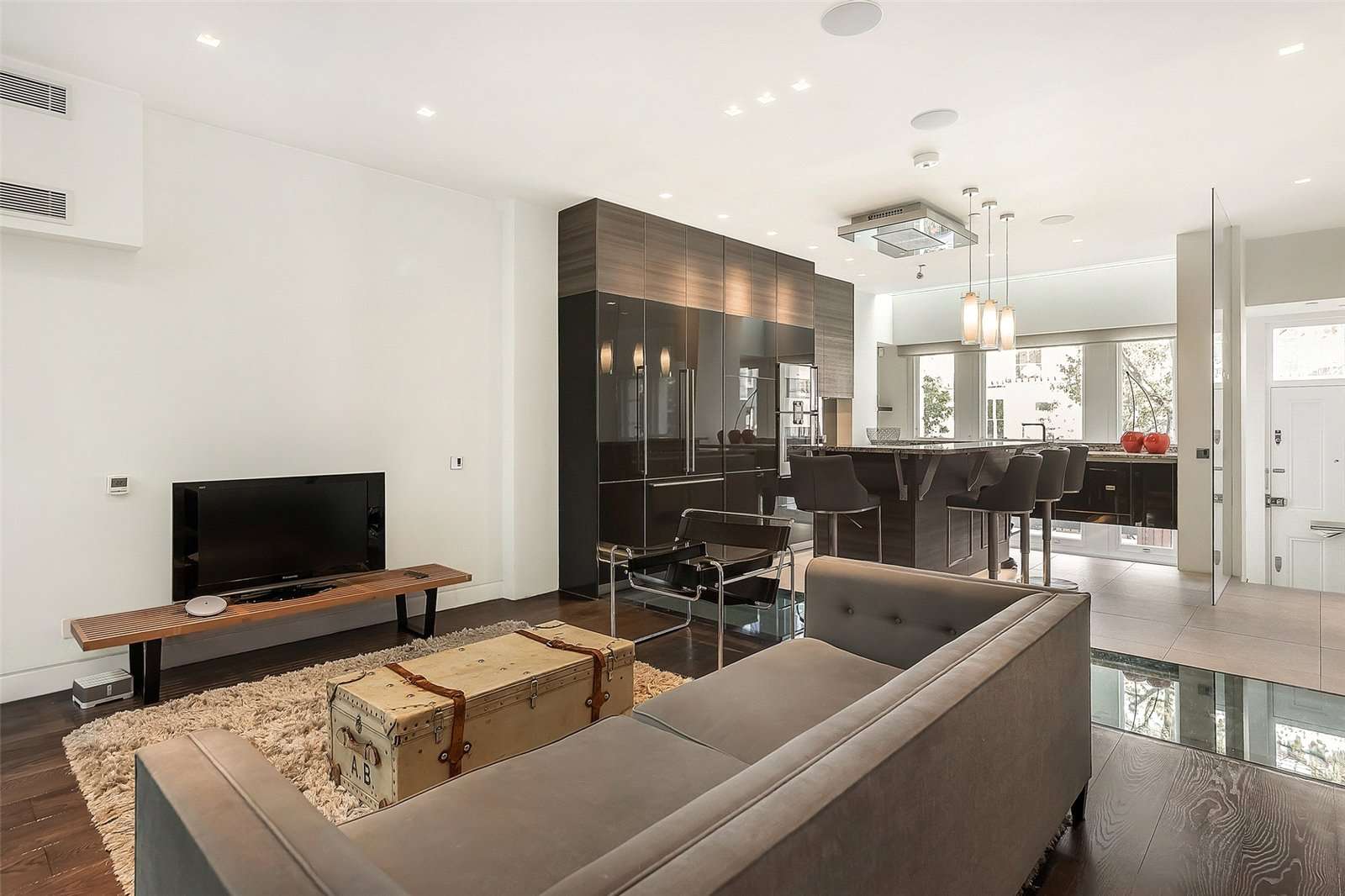 Ledbury Road, Notting Hill, London, W11 2AQ Property to rent Savills