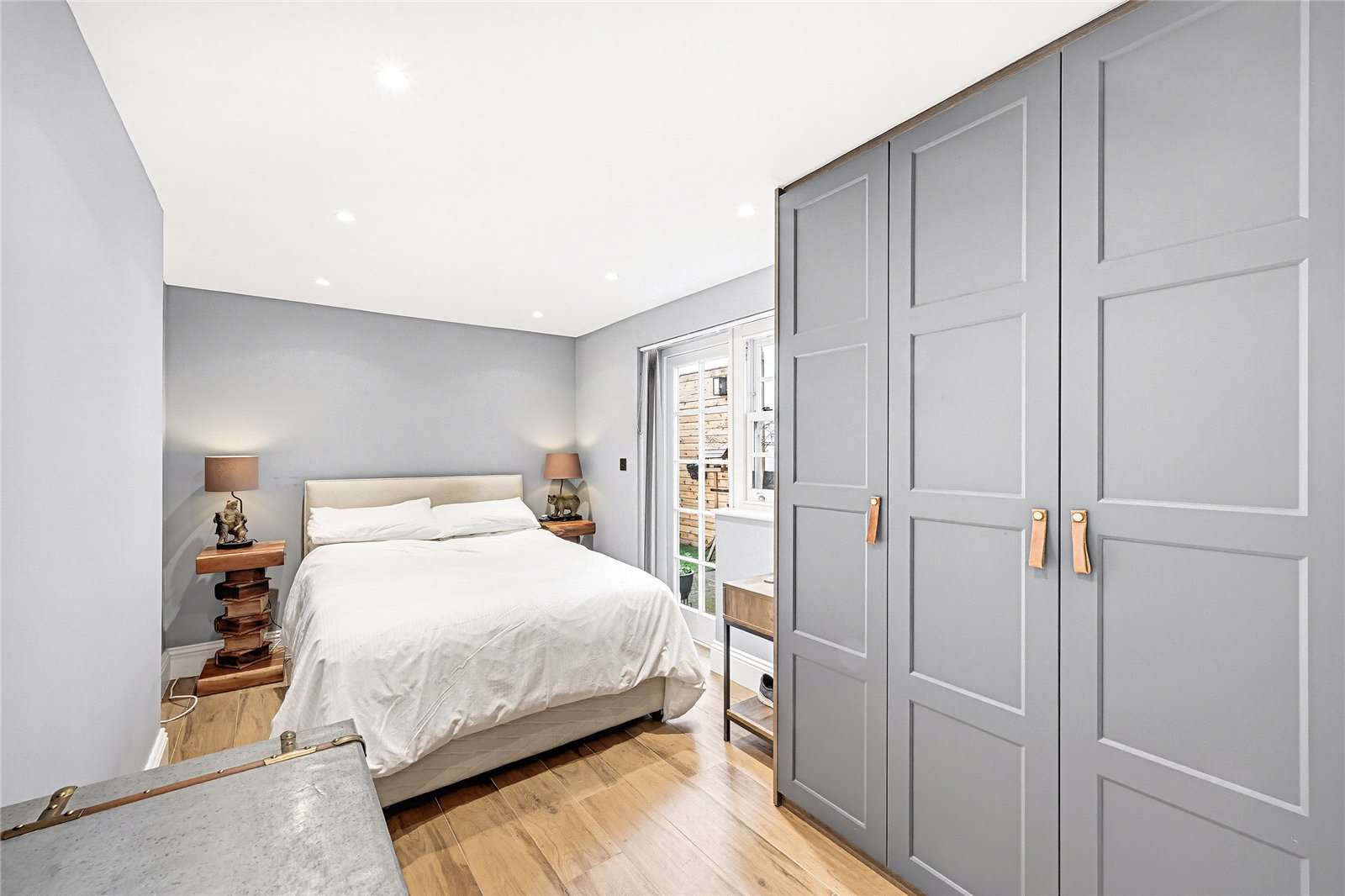 Devonshire Terrace, London, W2 3DN | Property to rent | Savills - View 5