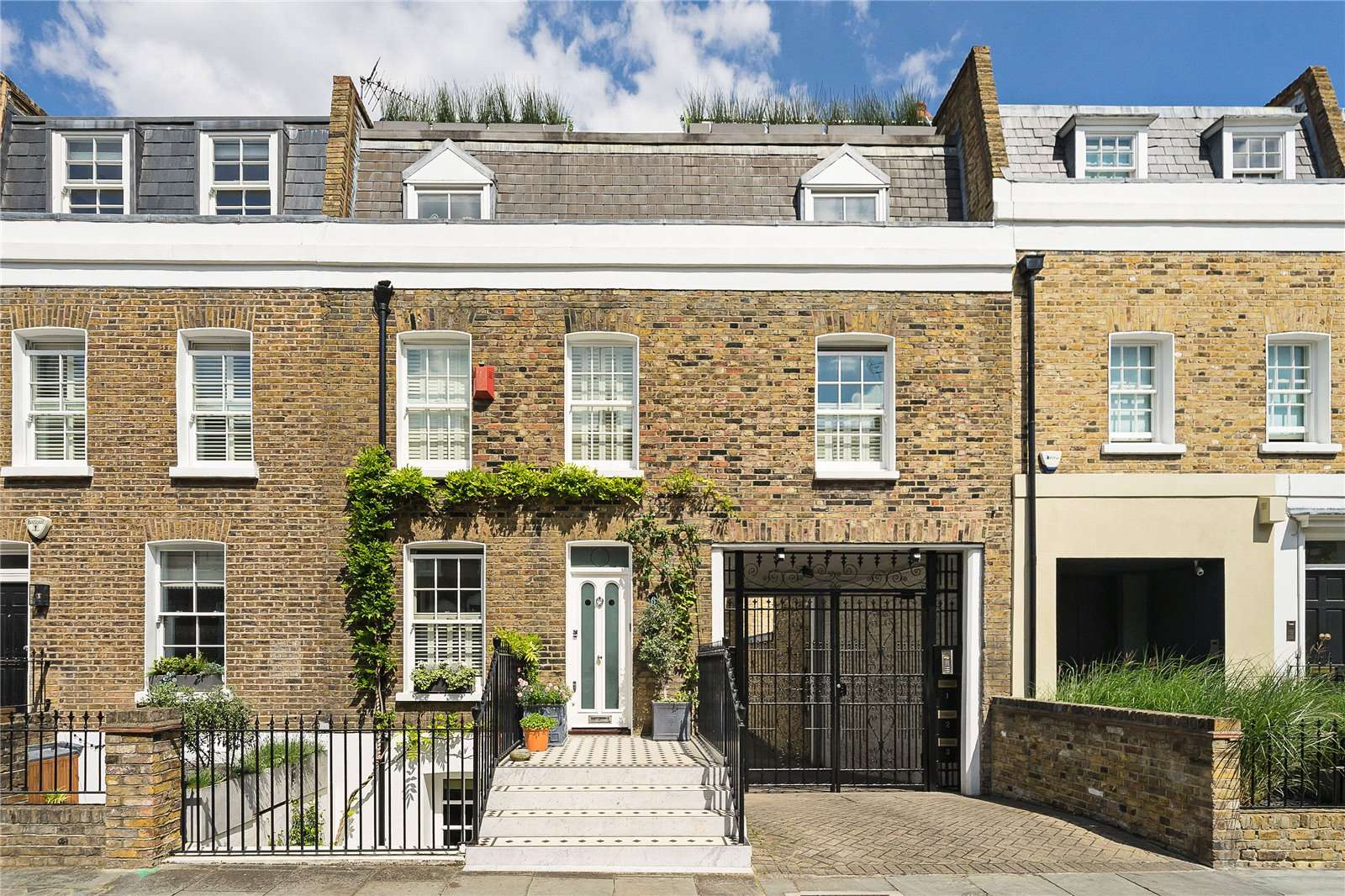 Savills Queensdale Place, Holland Park, London, W11 4SQ Property