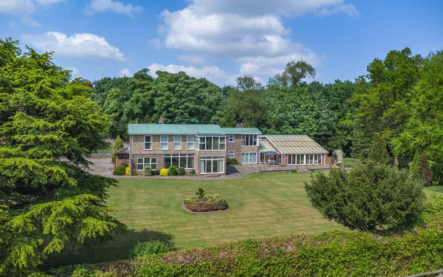 Hall Drive, Rollesby, Great Yarmouth, Norfolk, NR29 5DT Property for