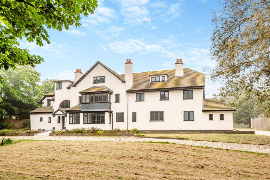 High Street, Overstrand, Cromer, Norfolk, NR27 0AB Property for sale