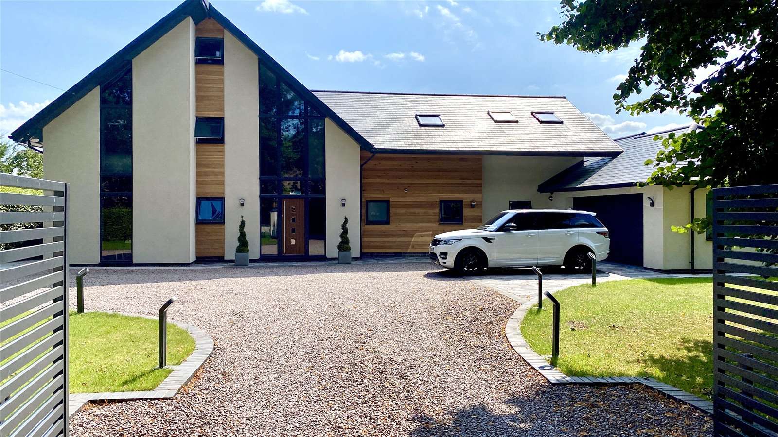 Savills May Lodge Drive, Rufford, Newark, Nottinghamshire, NG22 9DE