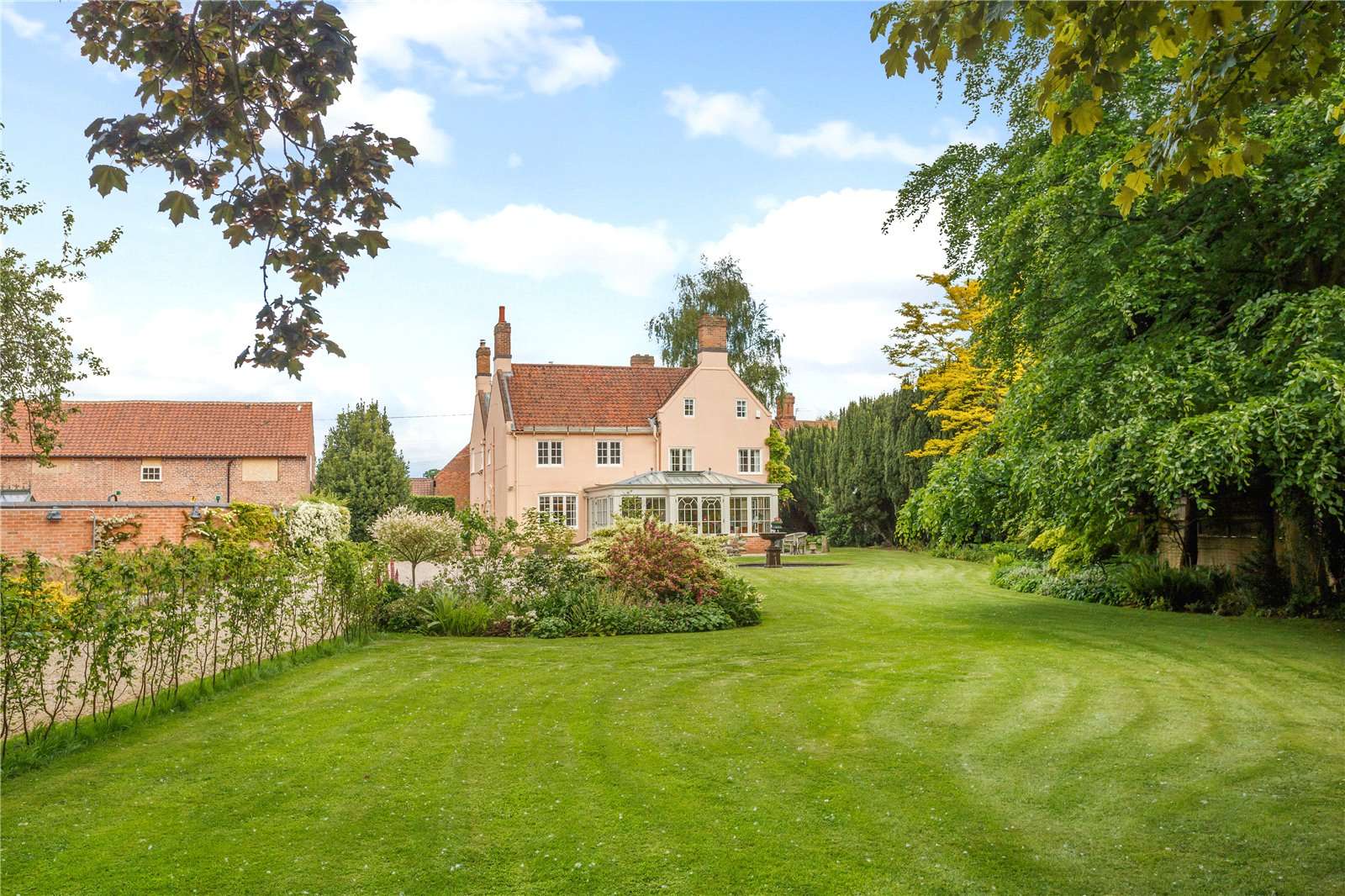 Main Street, Kirklington, Newark, Nottinghamshire, NG22 8ND Property