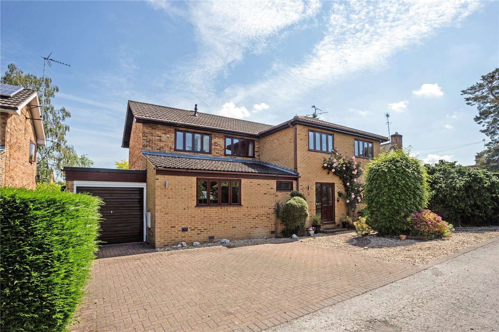 Manvers Grove, RadcliffeonTrent, Nottingham, NG12 2FT Property for
