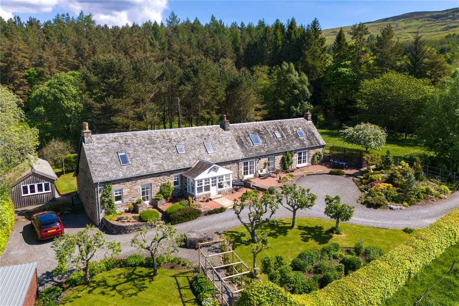 Kilmorich Croft, Tulliemet, Pitlochry, Perthshire, PH9 0NY Property