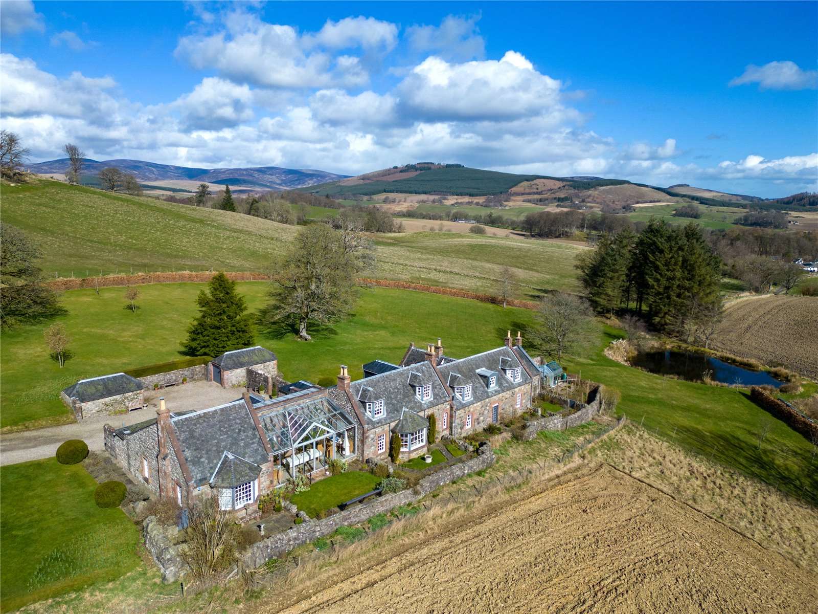 Airlie House, Cortachy, By Kirriemuir, Angus, DD8 4QJ Property for