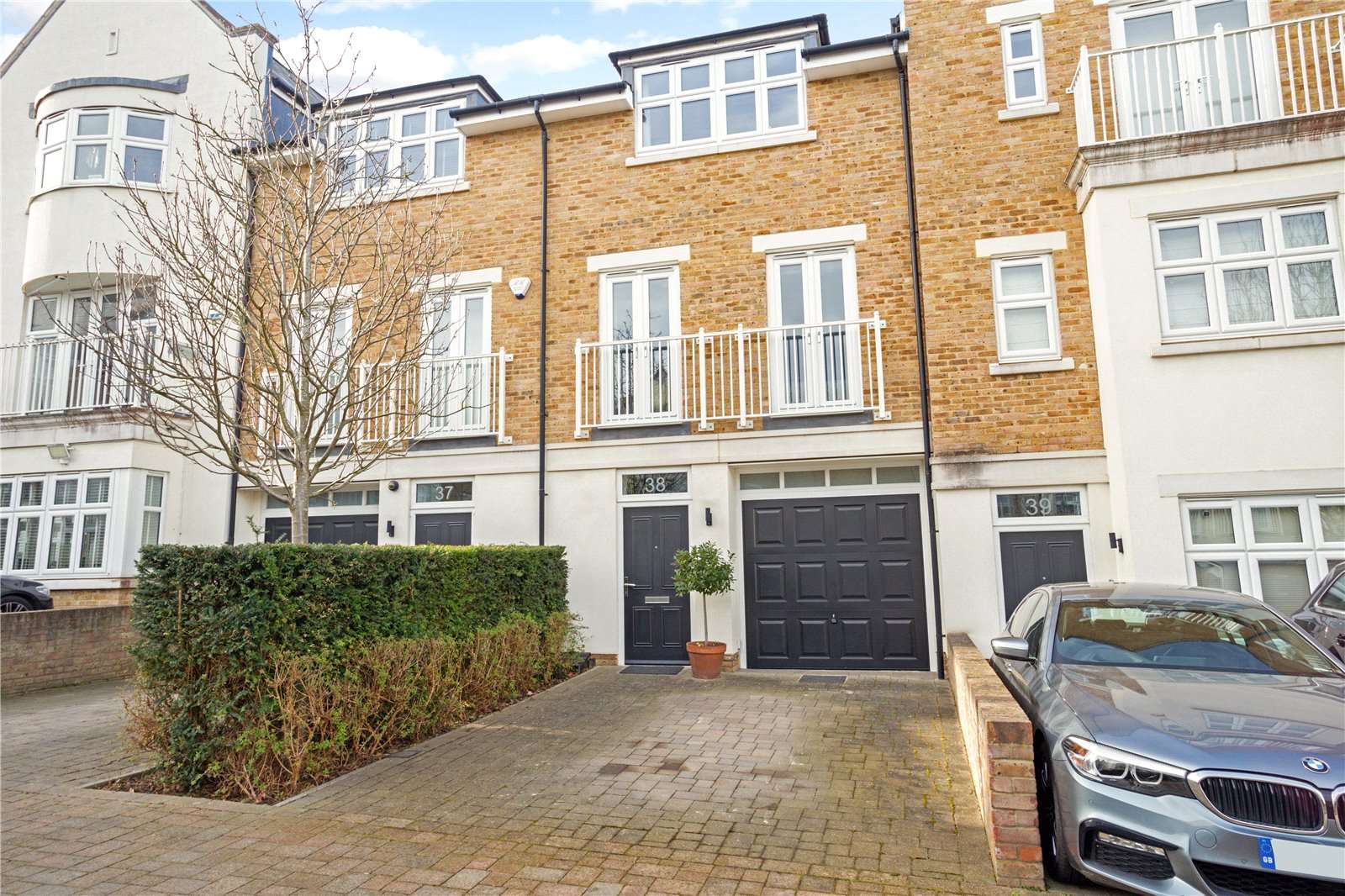 Emerald Square, Putney, London, SW15 5FP Property for sale Savills