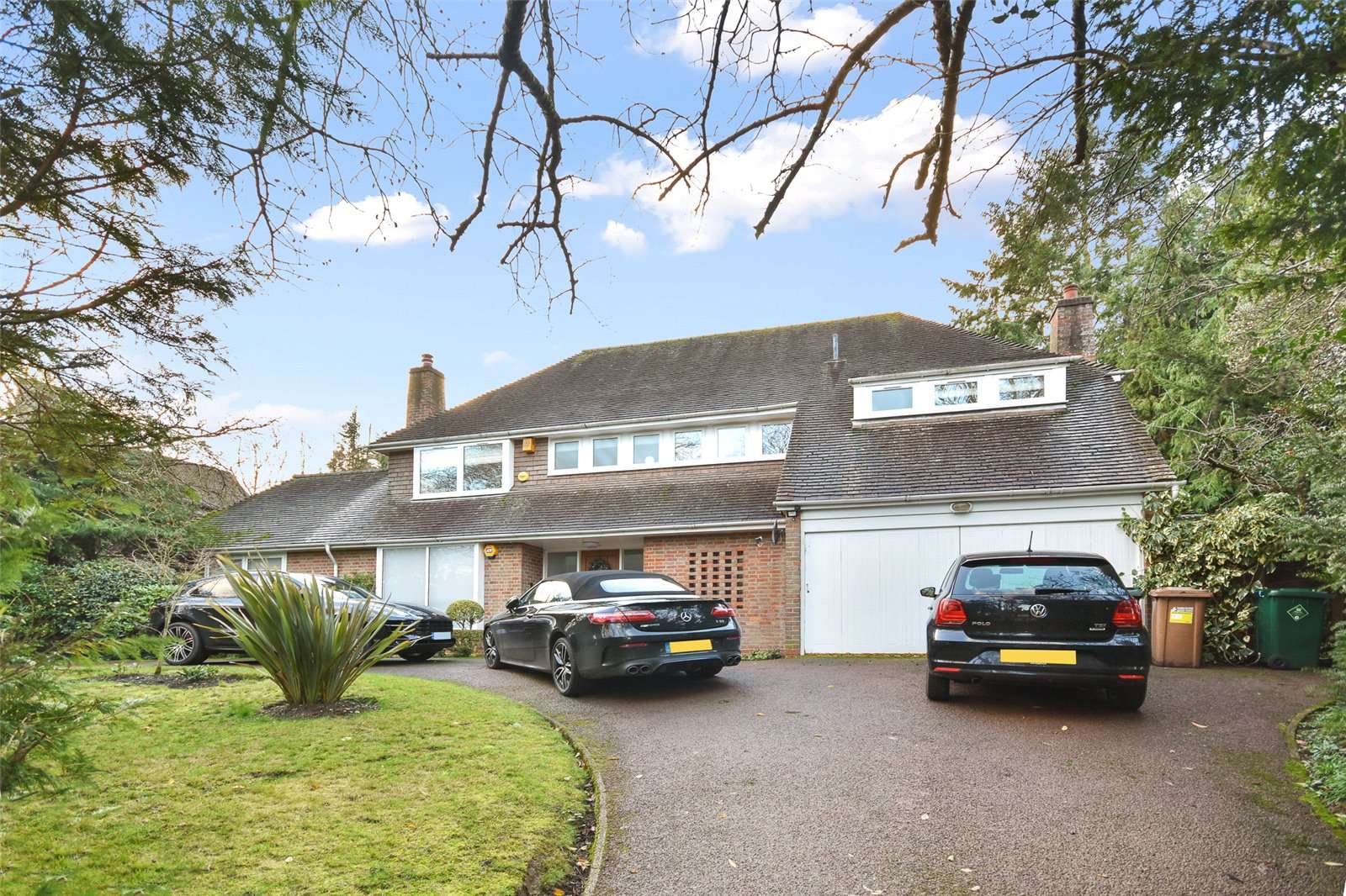 Wolsey Road Northwood Middlesex Ha6 2hw Property To Rent Savills