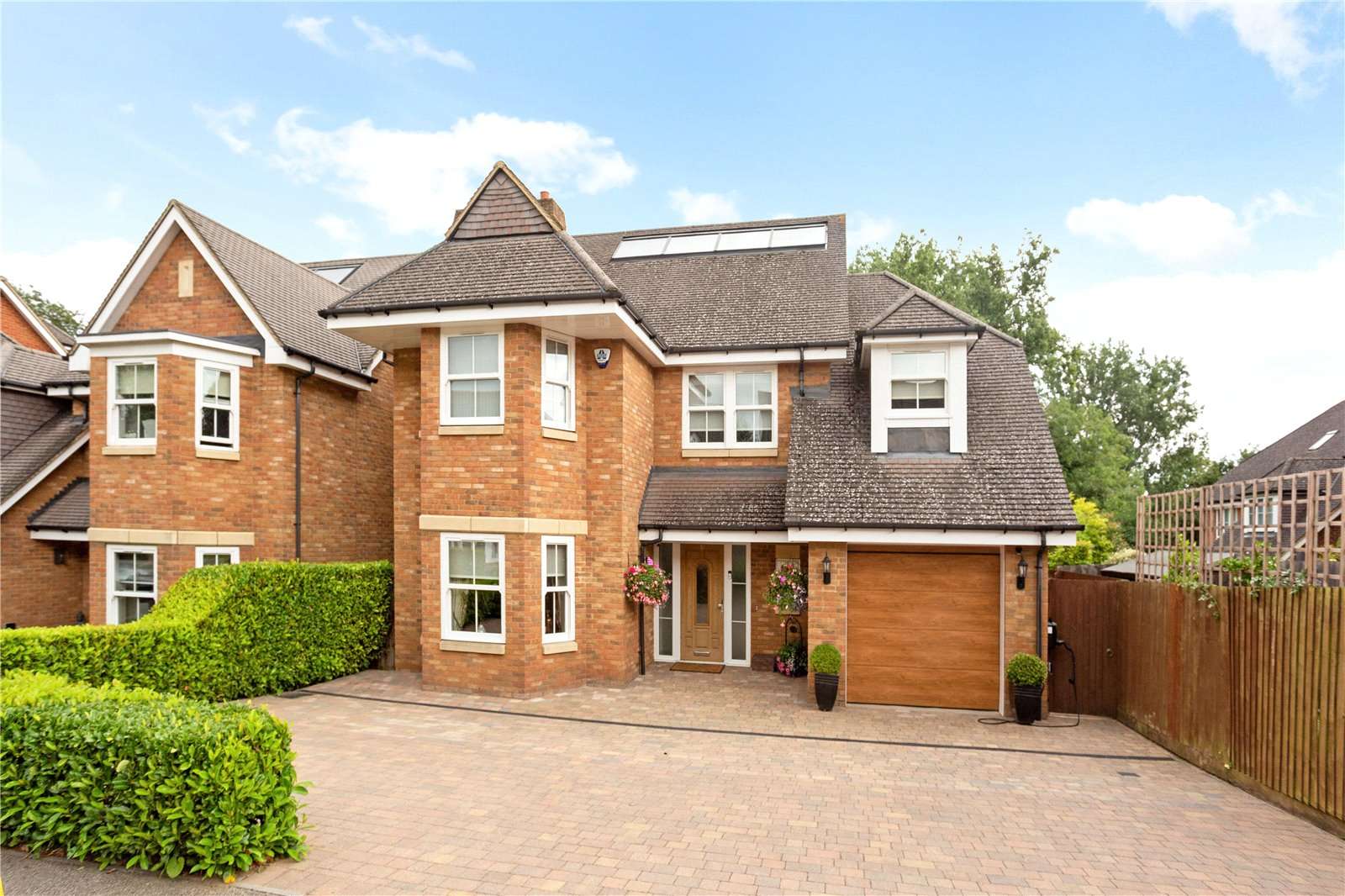 Jubilee Walk, Kings Langley, Hertfordshire, WD4 8FH Property for sale