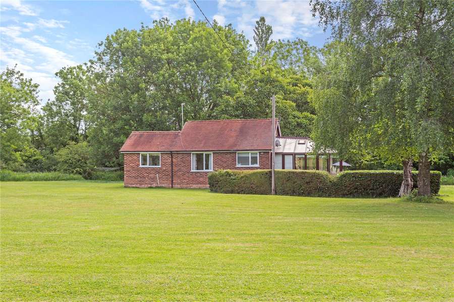 Old Uxbridge Road, Rickmansworth, Hertfordshire, WD3 9XY Property for