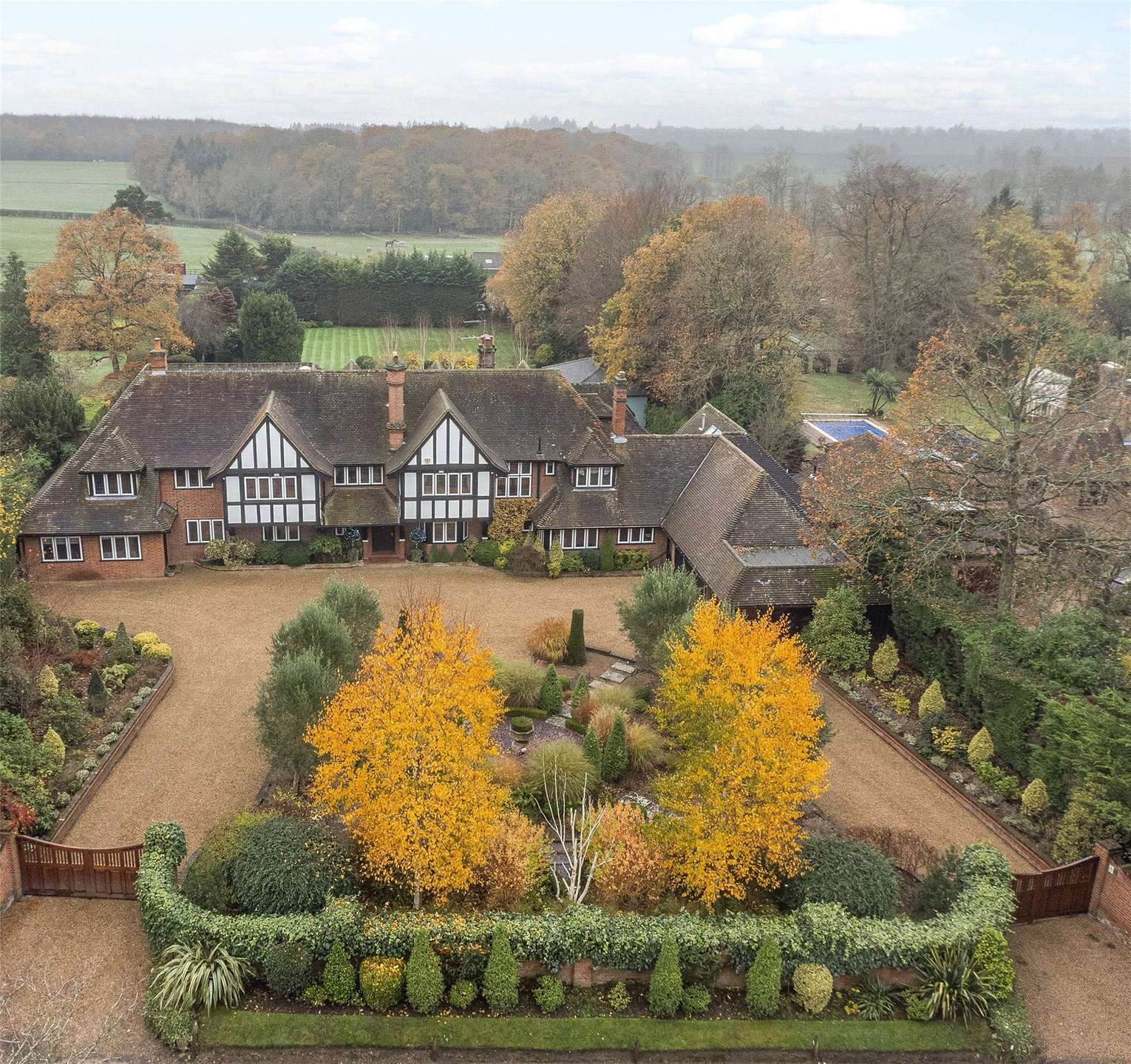 Chalfont Lane, Chorleywood, Rickmansworth, Hertfordshire, WD3 5PP