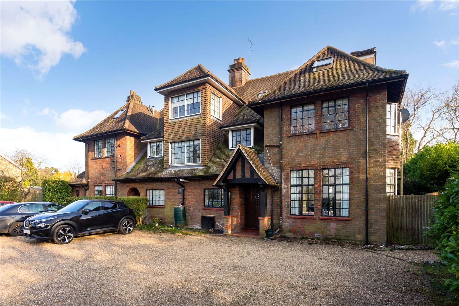 Heronsfield House, Old Shire Lane, Chorleywood, Rickmansworth, WD3 5PW