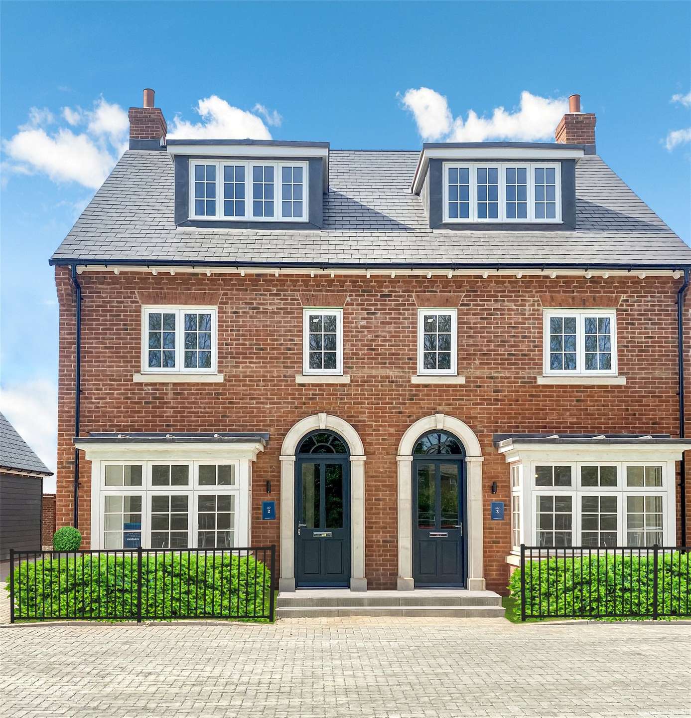 Three bedroom houses for sale in Reading | Savills