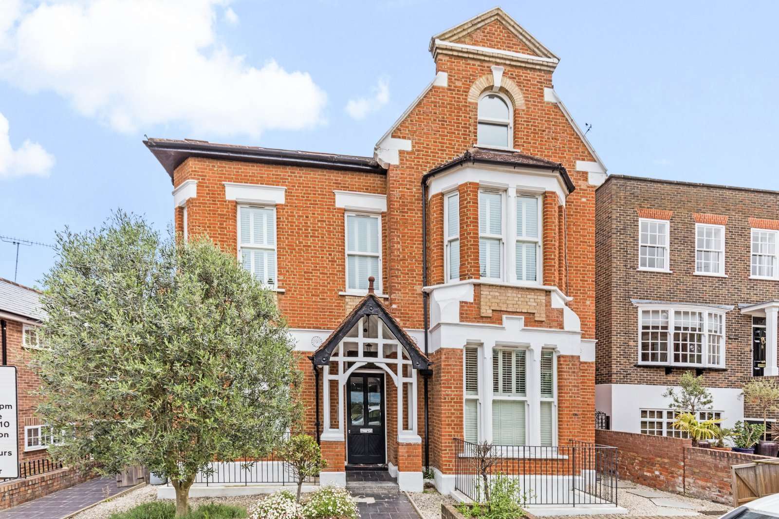 Montague Road, Richmond, Surrey, TW10 6QJ Property to rent Savills