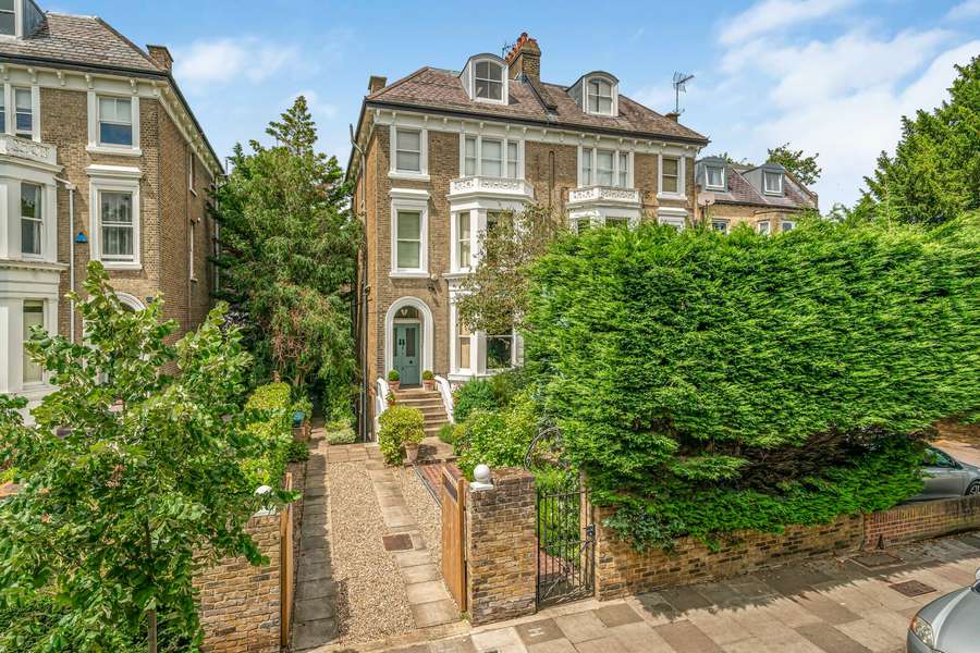 Cambridge Park, Twickenham, TW1 2PF Property for sale Savills