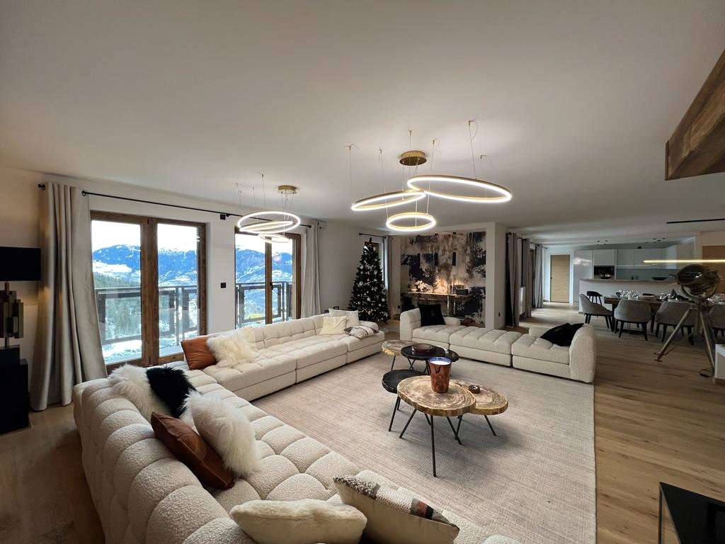 Property for sale in Courchevel, Three Valleys, RhôneAlpes, France