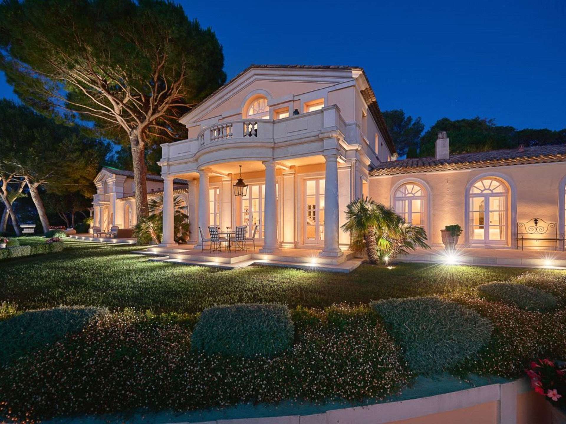 Savills SaintTropez, Var Coast, French Riviera, 83990 Properties for sale