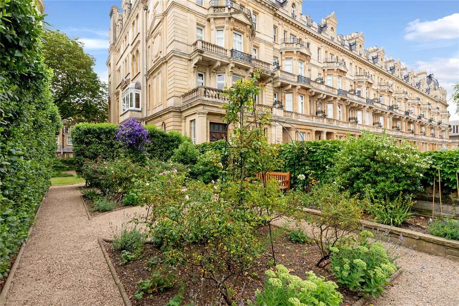 Savills Cambridge Terrace, Regent's Park, London, NW1 4JL