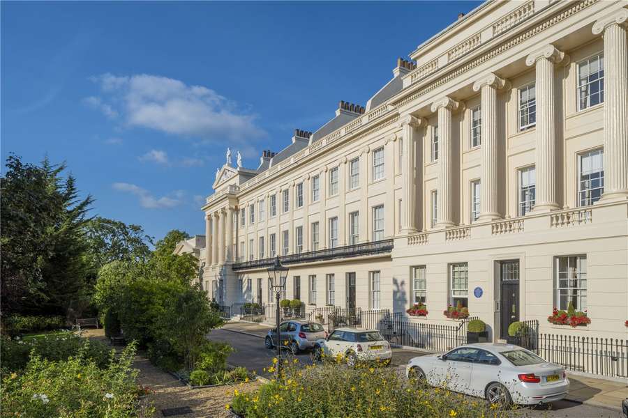 Gloucester Gate, Regent's Park, London, NW1 4HG Property for sale