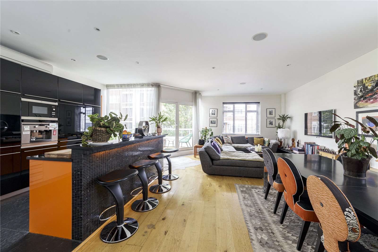 Three bedroom houses for sale in Central London, England Savills