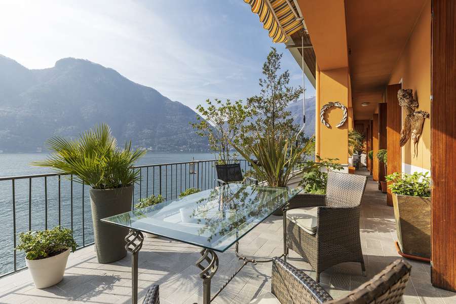 Lakeshore Apartment, Via Nesso, Lake Como Property for