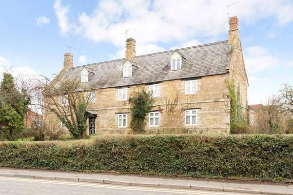 Savills | Building plots for sale in UK