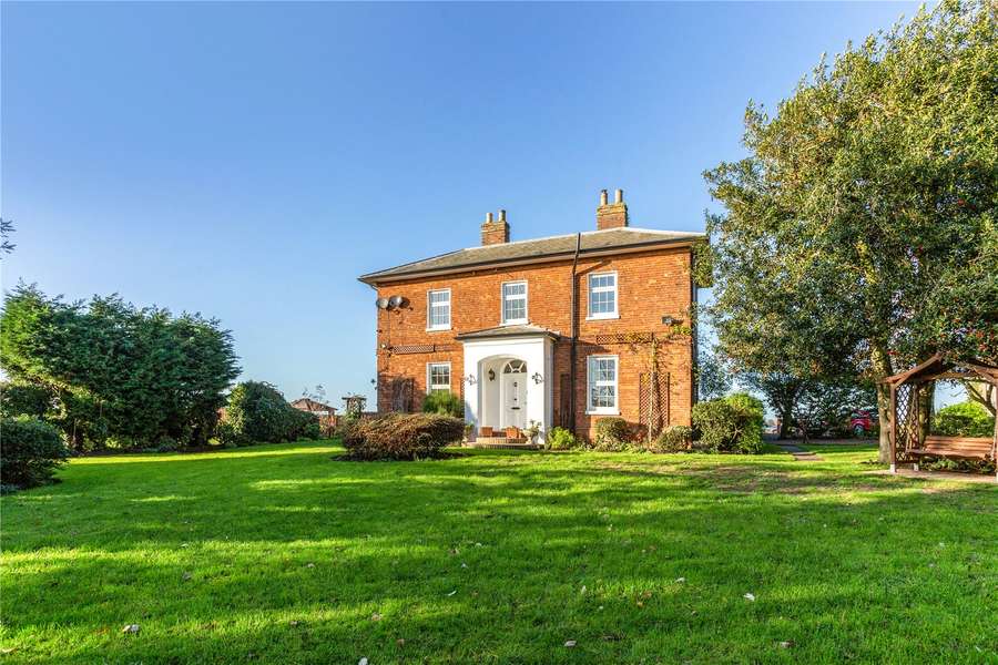 Postland, Crowland, Peterborough, Lincolnshire, PE6 0NJ Property for