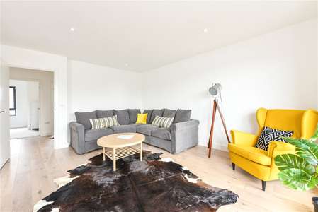 Savills Royal Crescent Apartments Canute Road Southampton