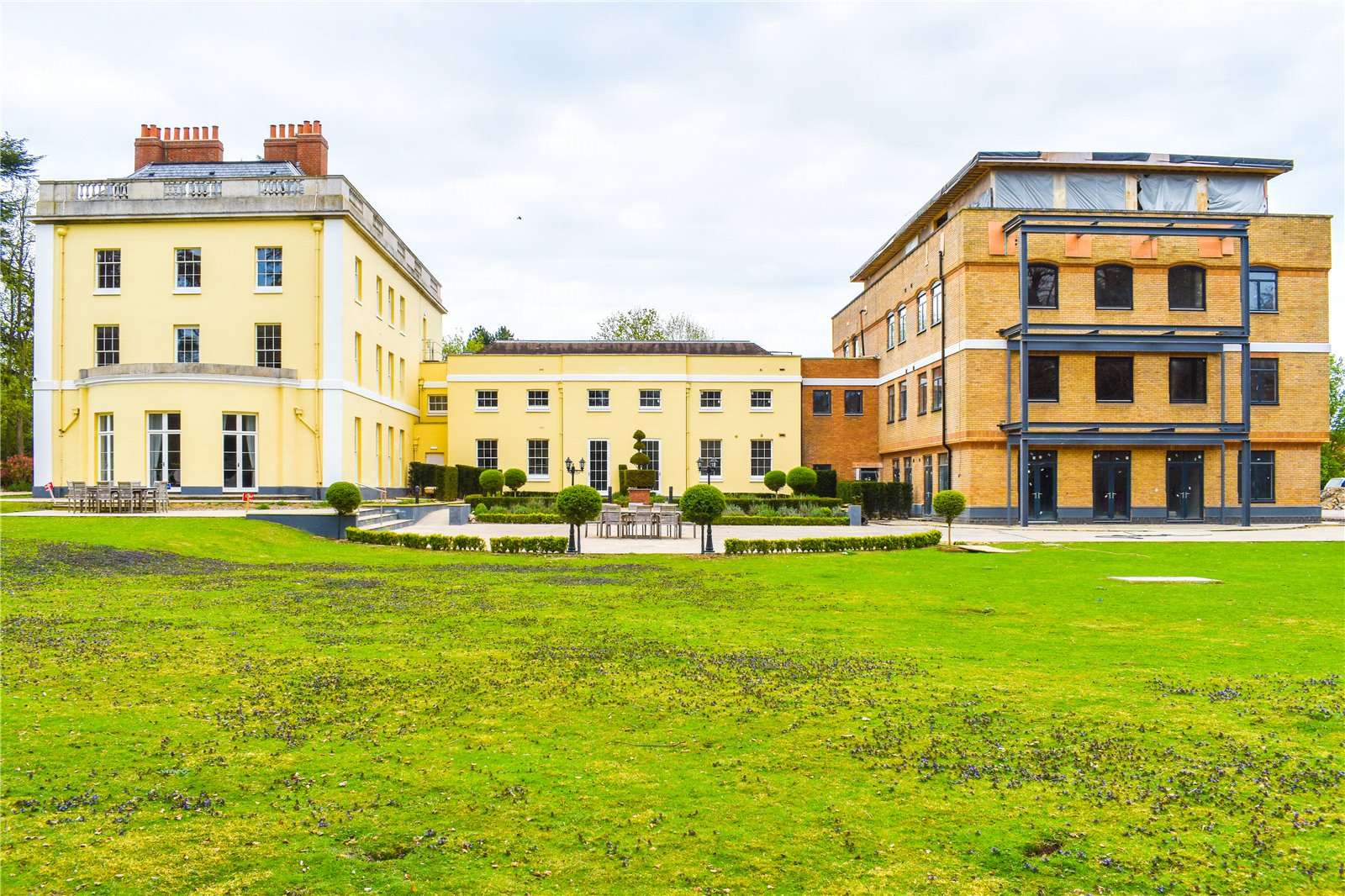 Savills Westhorpe House, Westhorpe Park, Marlow, SL7 3FJ New homes